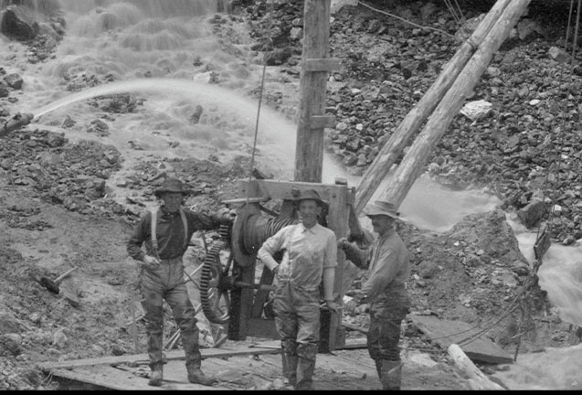Oregon Gold: A History of Mining from the Civil War into the Progressive Era 